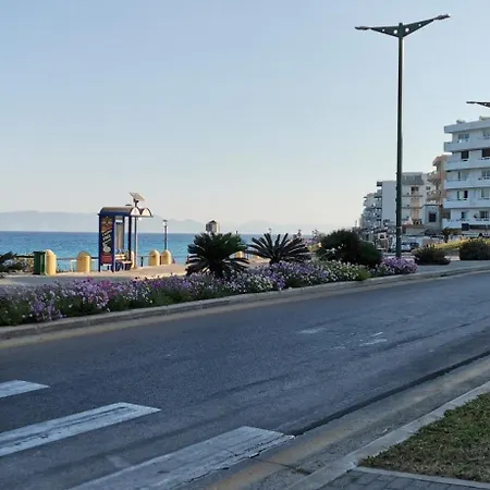 Modern Quiet In The Center Of Rhodes דירה *