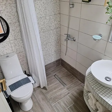 Modern Quiet In The Center Of Rhodes *