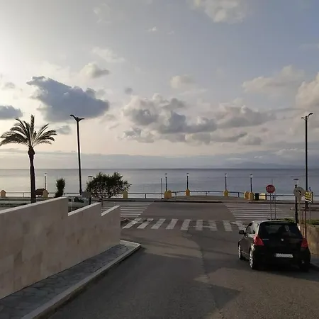 Modern Quiet In The Center Of Rhodes Apartment